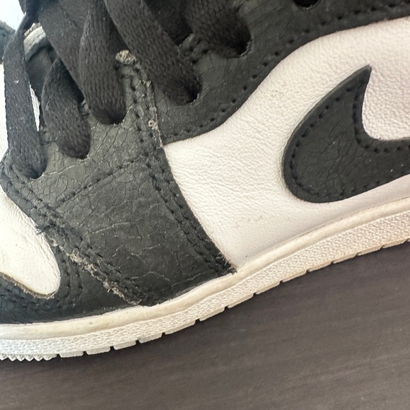 Youth Air Jordan 1 Retro High OG GS ‘Stage Haze’ - Picture 6 of 8
